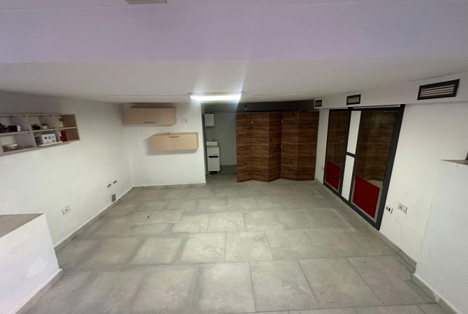 Ambient biznesi me qera 1+1 ne Tirane - 400 Euro