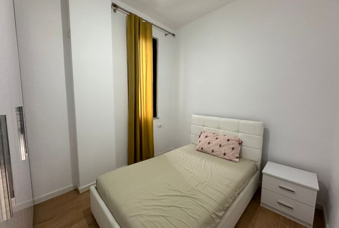 Shtepi me qera Apartament ne Tirane, 2+1, Mobilimi E mobiluar, Pagesa 800  Euro.