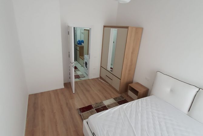 Shtepi me qera Apartament ne Tirane, 1+1, Mobilimi E mobiluar, Pagesa 600  Euro.