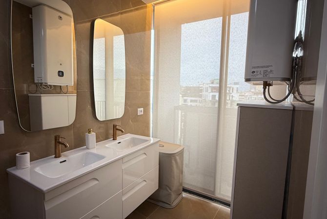 Shtepi ne shitje Apartament ne Tirane, 4+1, Mobilimi E mobiluar, Pagesa 700,000  Euro.