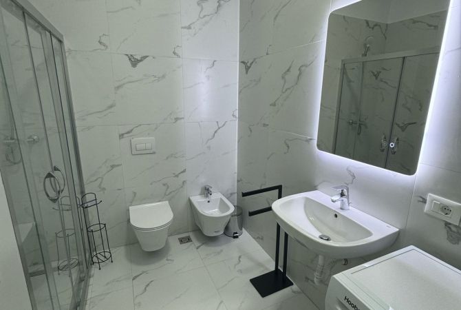 Shtepi me qera Apartament ne Tirane, 1+1, Mobilimi E mobiluar, Pagesa 700  Euro.