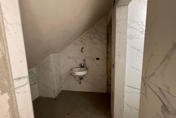 📣Jepet Ambient Biznesi me QIRA TE MBIKALIMI KOMUNES, Sip: 1240 m2🔑