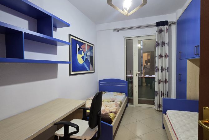 Shtepi me qera Apartament ne Tirane, 2+1, Mobilimi E mobiluar, Pagesa 600  Euro.