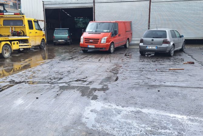 Ambient biznesi me qera 4+1 ne Tirane - 1,300 Euro