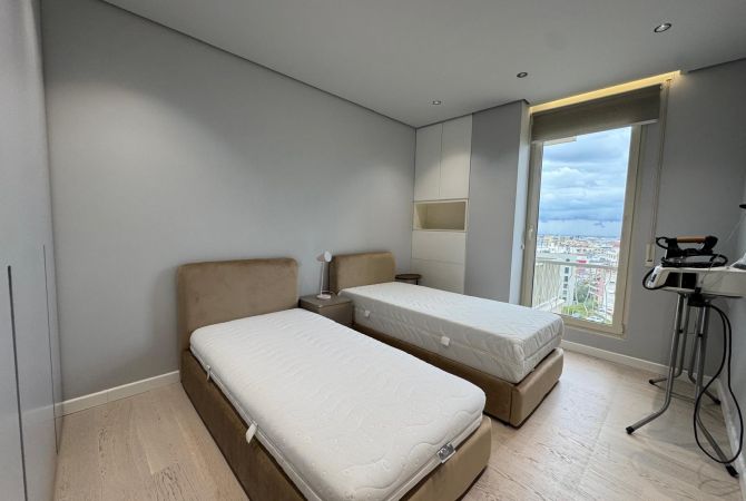 Shtepi me qera Apartament ne Tirane, 2+1, Mobilimi E mobiluar, Pagesa 950  Euro.