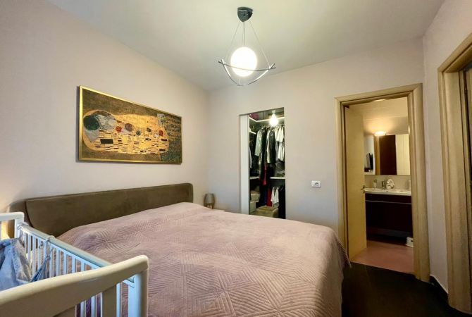 Shtepi me qera Apartament ne Tirane, 2+1, Mobilimi E mobiluar, Pagesa 850  Euro.