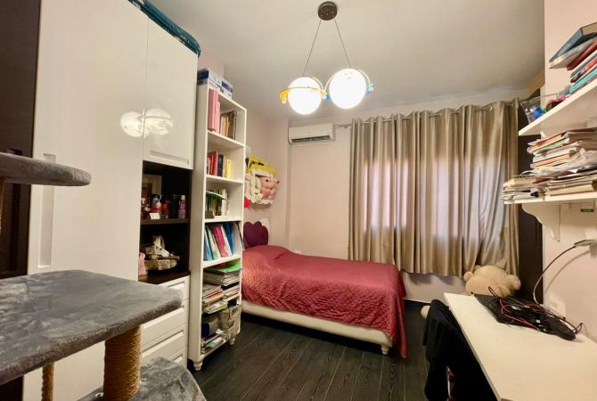 Shtepi me qera Apartament ne Tirane, 2+1, Mobilimi E mobiluar, Pagesa 850  Euro.