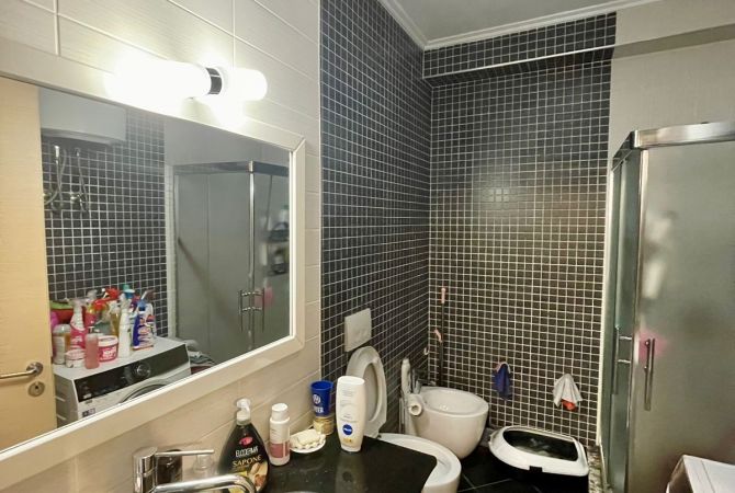 Shtepi me qera Apartament ne Tirane, 2+1, Mobilimi E mobiluar, Pagesa 850  Euro.