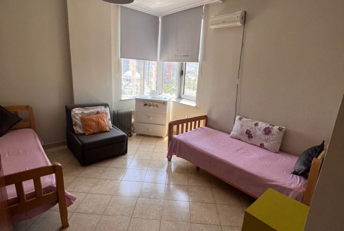 Shtepi me qera Apartament ne Tirane, 2+1, Mobilimi E mobiluar, Pagesa 1,200  Euro.