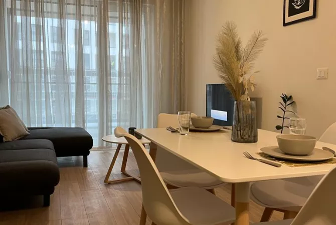 Shtepi me qera Apartament ne Tirane, 1+1, Mobilimi E mobiluar, Pagesa 630  Euro.