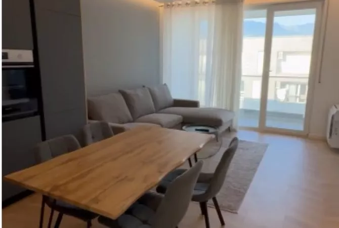 Shtepi ne shitje 1+1 ne Tirane - 175,000 Euro