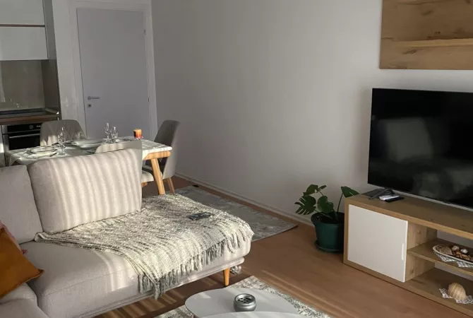 Shtepi me qera 2+1 ne Tirane - 600 Euro
