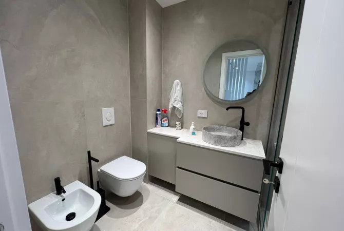 Shtepi me qera Apartament ne Tirane, 1+1, Mobilimi E mobiluar, Pagesa 900  Euro.