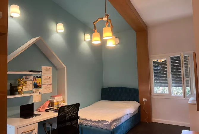 Shtepi me qera Vila Luksoze ne Tirane, 3+1, Mobilimi E mobiluar, Pagesa 3,500  Euro.