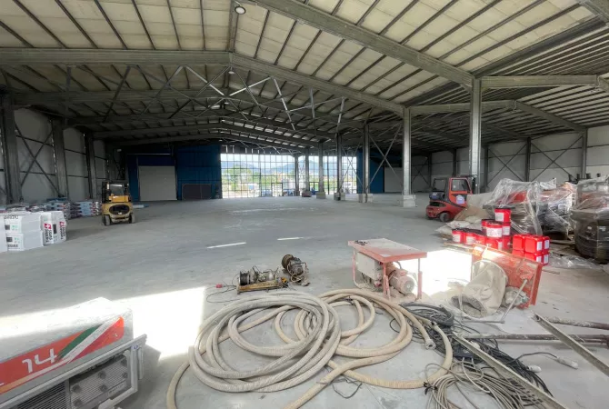 Ambient biznesi me qera 4+1 ne Tirane - 7,000 Euro