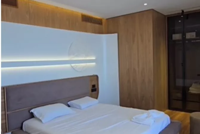 Shtepi ne shitje Vila Luksoze ne Vlore, 3+1, Mobilimi E mobiluar, Pagesa 1,300,000  Euro.