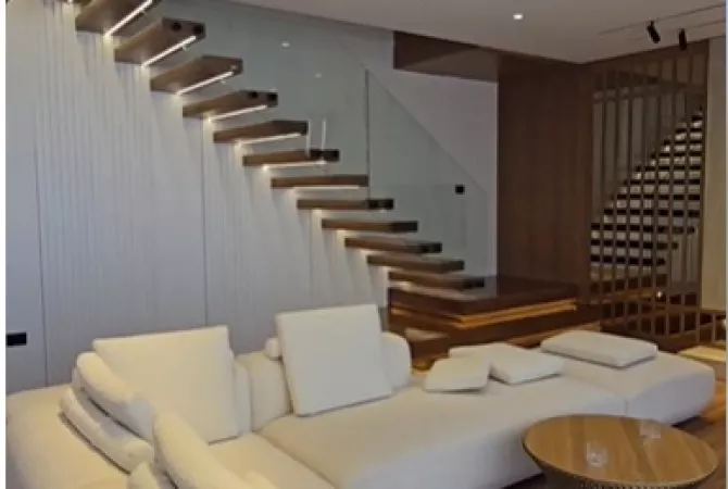 Shtepi ne shitje Vila Luksoze ne Vlore, 3+1, Mobilimi E mobiluar, Pagesa 1,300,000  Euro.