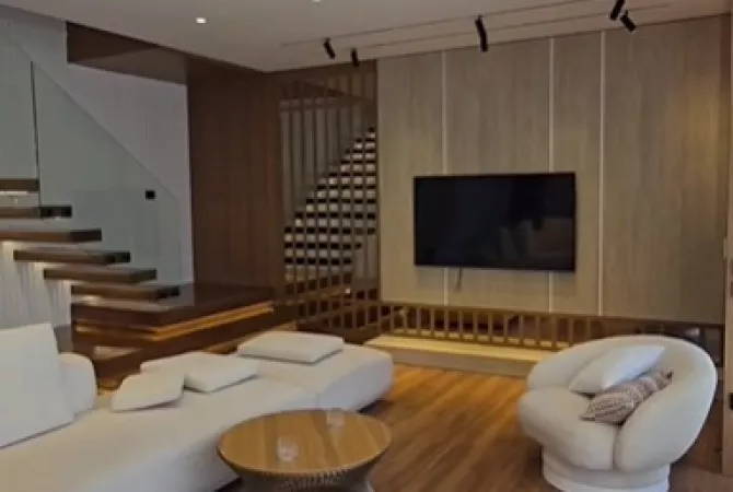 Shtepi ne shitje Vila Luksoze ne Vlore, 3+1, Mobilimi E mobiluar, Pagesa 1,300,000  Euro.