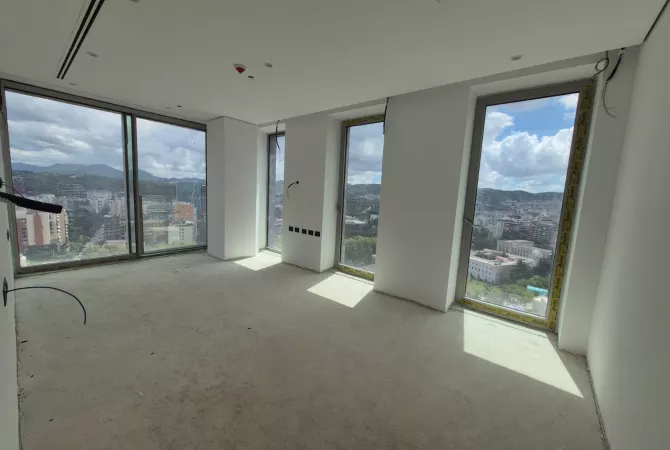 Ambiente Commerciale in Affitto 3+1 a Tirana - 3,000 Euro