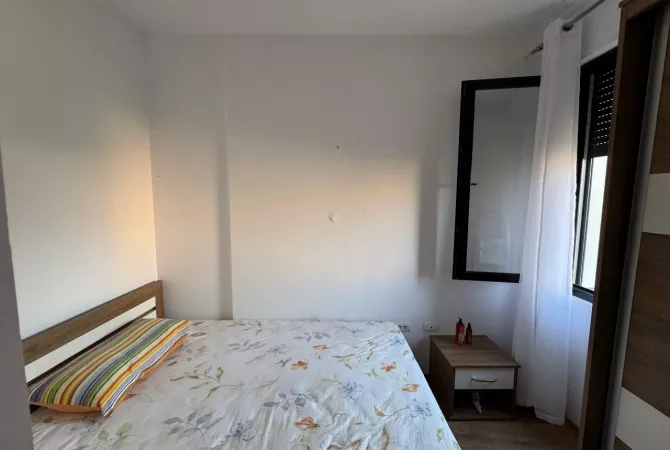 Shtepi ne shitje Apartament ne Tirane, 2+1, Mobilimi E mobiluar, Pagesa 160,000  Euro.