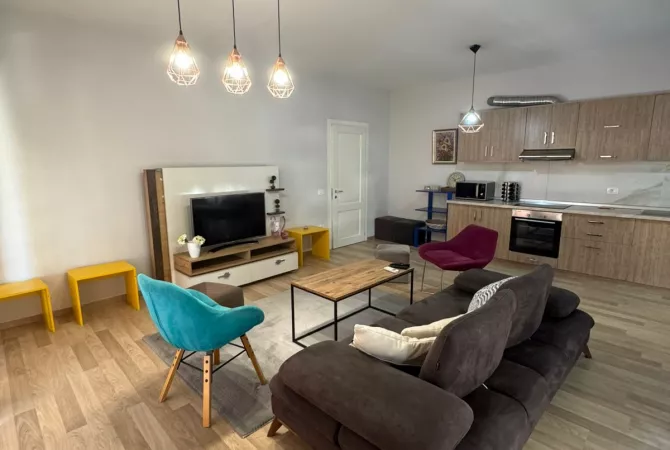 Casa in affitto 2+1 a Tirana - 1,000 Euro