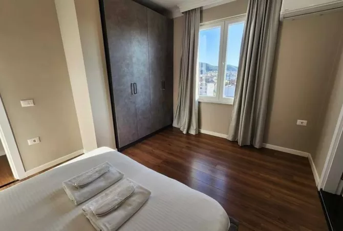 Shtepi ne shitje Apartament ne Tirane, 2+1, Mobilimi E mobiluar, Pagesa 320,000  Euro.