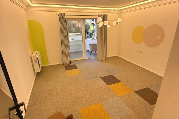 Business Property for Rent 3+1 in Tirana - 1,500 Euro