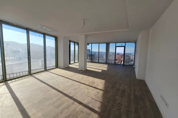 Shtepi ne shitje 3+1 ne Tirane - 675,000 Euro