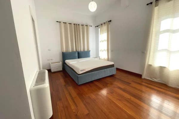 Luxury villas for rent in Tirana 4+1, In Part