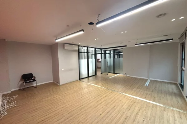 Business Property for Rent 3+1 in Tirana - 4,000 Euro
