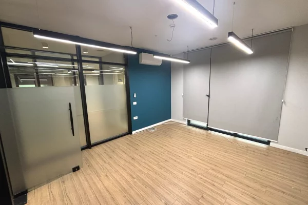 🏢Jepet Zyre me Qira ne Qender Prane Bulevardit Zogu i Pare!