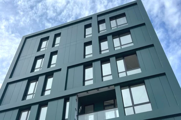 Business Property for Rent 3+1 in Tirana - 800 Euro