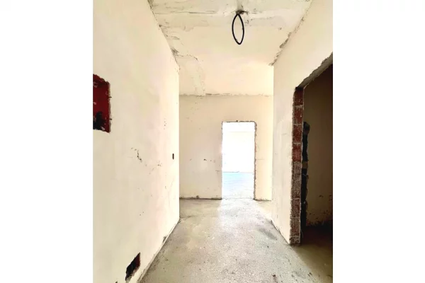 Shtepi ne shitje Apartament ne Tirane, 3+1, Mobilimi Bosh, pa mobiluar, Pagesa 429,600  Euro.