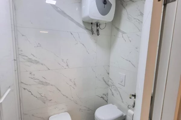 Jepet me qira apartament 1+1 per zyra ne Qender