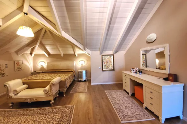 Shtepi ne shitje Vila Luksoze ne Tirane, 5+1, Mobilimi E mobiluar, Pagesa 975,000  Euro.