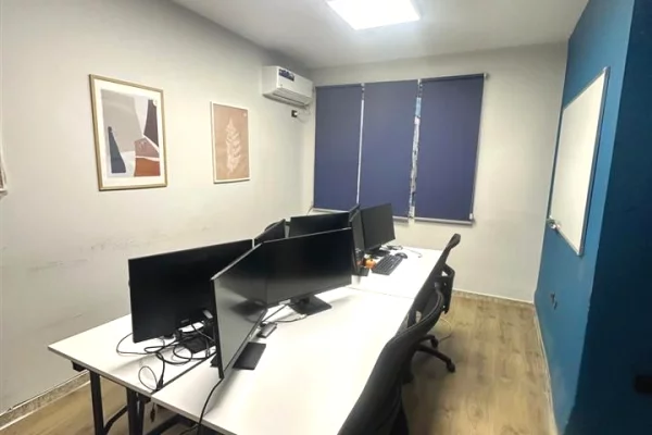 🏢Jepet Zyre me Qira me Vendodhje ne Bllok, Tirane!140 m2