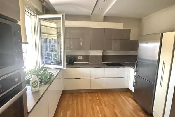 🏢Jepet Zyre Moderne me Qira ne Bllok, Tirane!141 m2