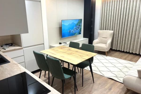 Shtepi me qera 2+1 ne Tirane - 800 Euro