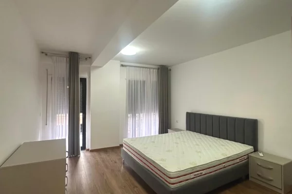 Shtepi me qera Apartament ne Tirane, 1+1, Mobilimi E mobiluar, Pagesa 70,000  Leke.