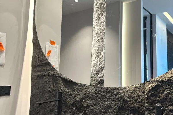 Shtepi me qera Apartament ne Tirane, 1+1, Mobilimi E mobiluar, Pagesa 2,800  Euro.