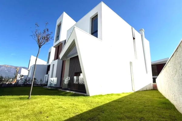 Shtepi ne shitje 4+1 ne Tirane - 780,000 Euro