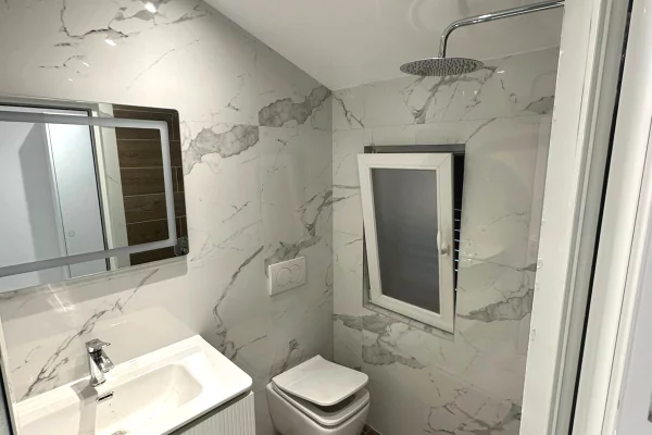 Shtepi me qera Apartament ne Tirane, 1+1, Mobilimi E mobiluar, Pagesa 500  Euro.