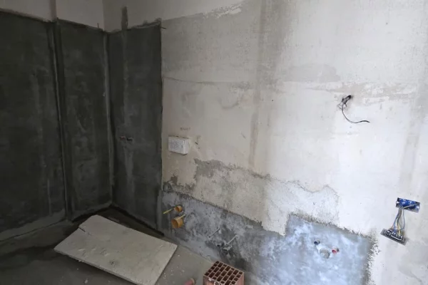 Shtepi ne shitje Apartament ne Tirane, 2+1, Mobilimi Bosh, pa mobiluar, Pagesa 212,200  Euro.