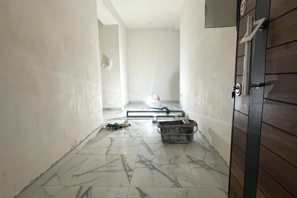 Shtepi ne shitje Apartament ne Tirane, 3+1, Mobilimi Bosh, pa mobiluar, Pagesa 207,800  Euro.