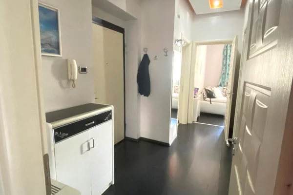 Shtepi ne shitje Apartament ne Tirane, 2+1, Mobilimi E mobiluar, Pagesa 168,000,000  Leke.