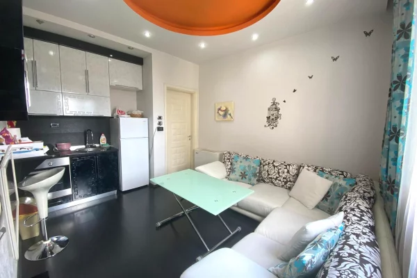 Shtepi ne shitje 2+1 ne Tirane - 168,000,000 Leke