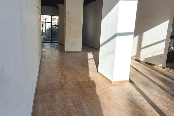 🏢Jepet Ambient Komercial per Zyra ne Astir, Tirane!