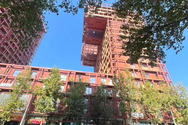 Ambient biznesi me qera 3+1 ne Tirane - 1,380 Euro