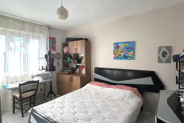Shtepi ne shitje Apartament ne Tirane, 2+1, Mobilimi E mobiluar, Pagesa 130,000,000  Leke.