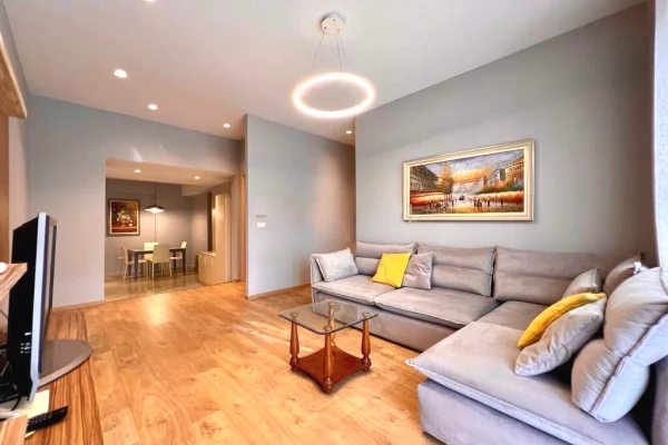 Shtepi ne shitje 2+1 ne Tirane - 195,000 Euro